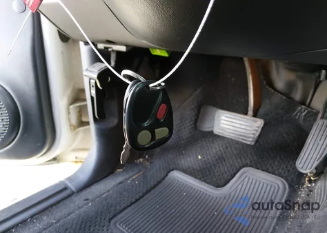 2003 Chevrolet S-10 Ls z USA, uszkodzony, nr VIN 1GCCT19X338216490